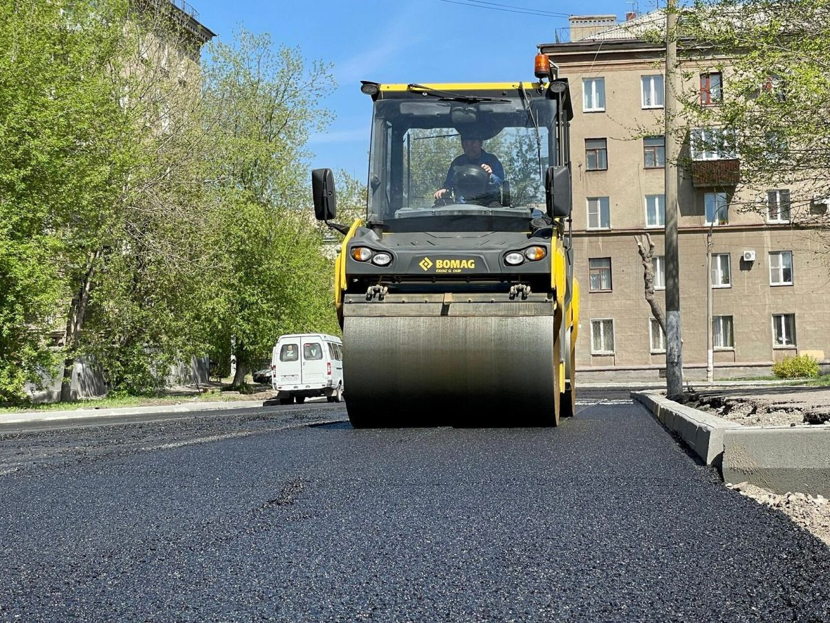 В Магнитогорске дорожная кампания идет с опережением графика – подрядчик  заканчивает ремонт на Набережной | Верстов.Инфо