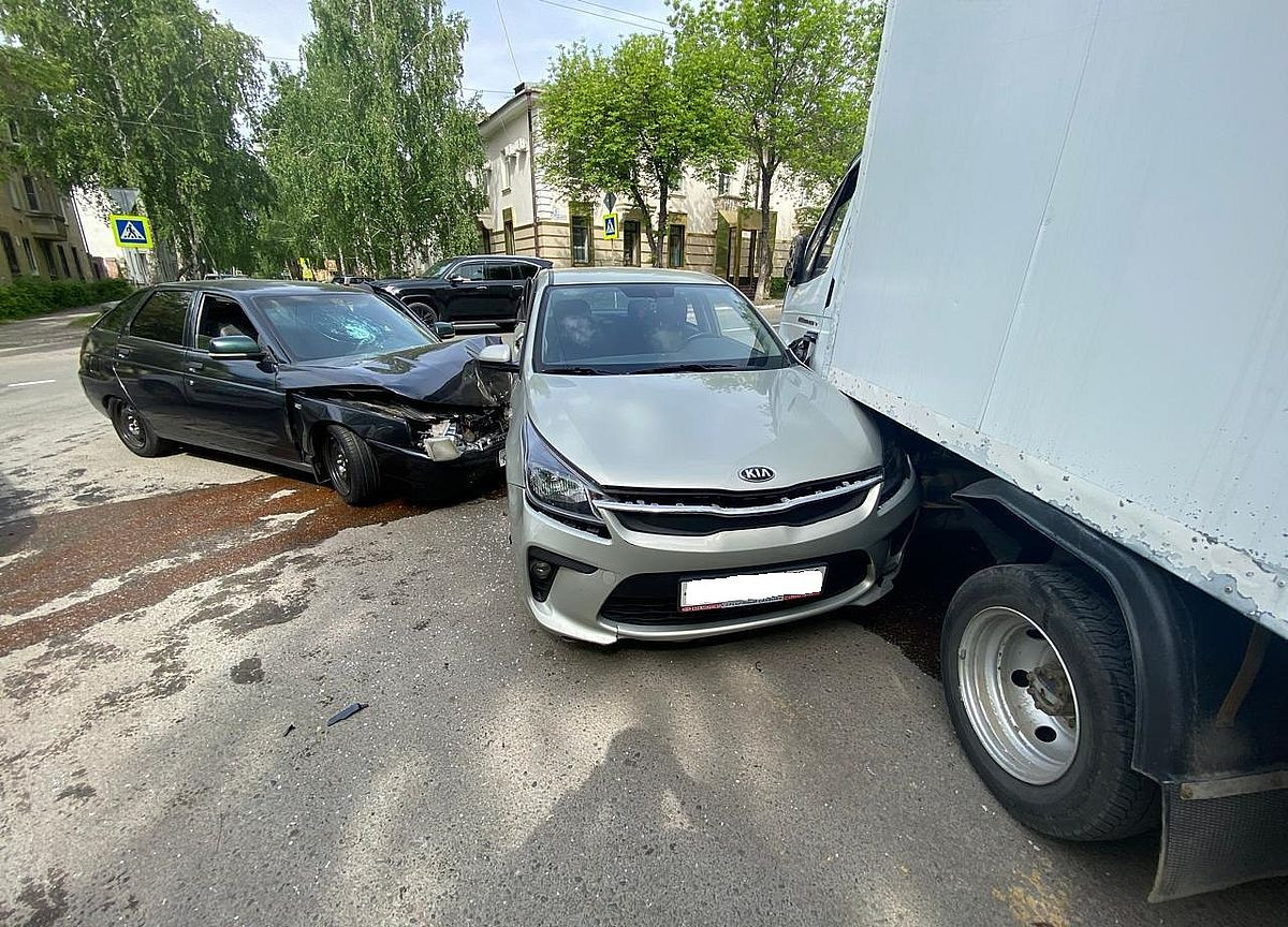 В ДТП на улице Профсоюзной в Магнитогорске пострадала годовалая девочка |  Верстов.Инфо