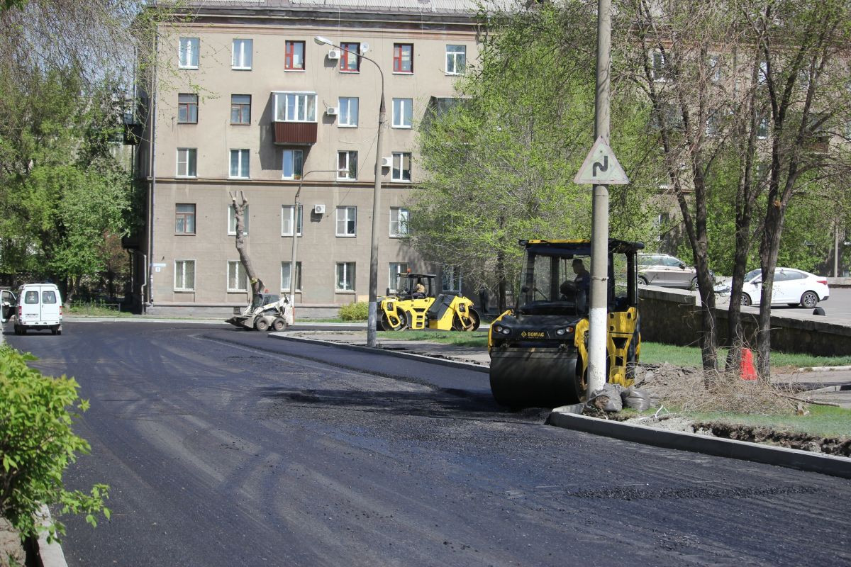 В Магнитогорске дорожная кампания идет с опережением графика – подрядчик  заканчивает ремонт на Набережной | Верстов.Инфо