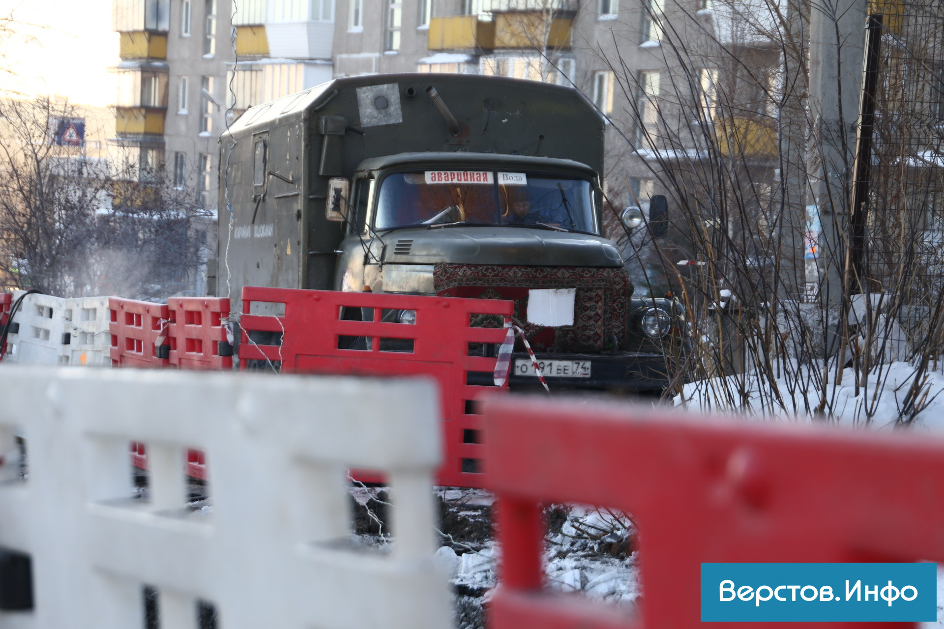 В Магнитогорске рабочие «Водоканала» продолжают ремонт магистрального  водовода – ему более 50 лет | Верстов.Инфо