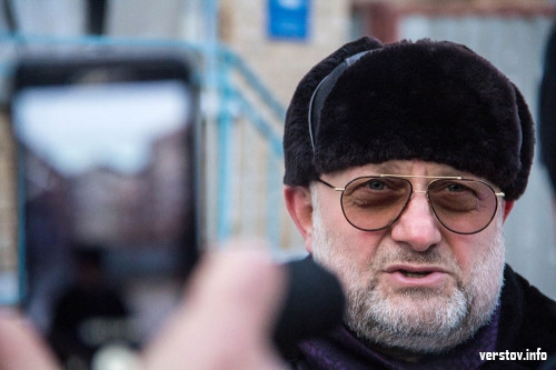 «У меня ком в горле». Министр Чечни побывал на месте магнитогорской трагедии
