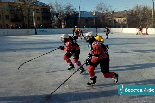 Принимали челябинцев. В Магнитогорске прошел детский хоккейный турнир памяти Глеба Лукина
