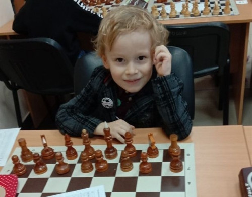 Екатерина – первая, Арсений – третий! Юные шахматисты из Магнитогорска показали себя на областных соревнованиях