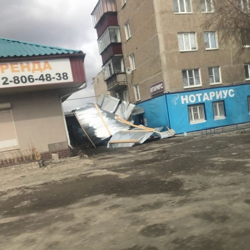 Ветер срывал крыши. На юге Челябинской области ввели режим ЧС