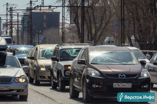 Пешеходам дали 67 секунд? Автомобилистов озадачил новый режим работы светофоров на пересечении Советской и «Правды»